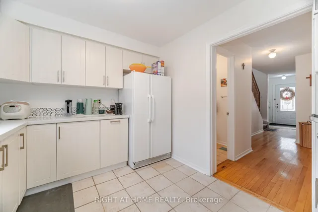 Additional property image - 5253 Palomar Cres