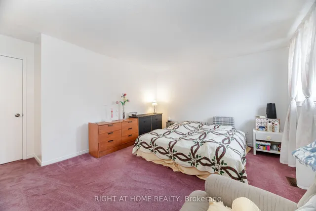 Additional property image - 5253 Palomar Cres