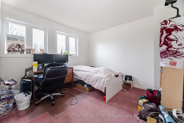Additional property image - 5253 Palomar Cres