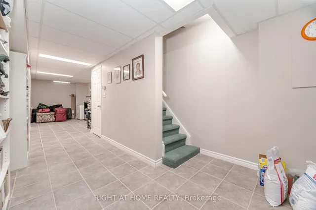 Additional property image - 5253 Palomar Cres