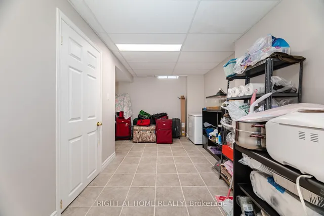 Additional property image - 5253 Palomar Cres
