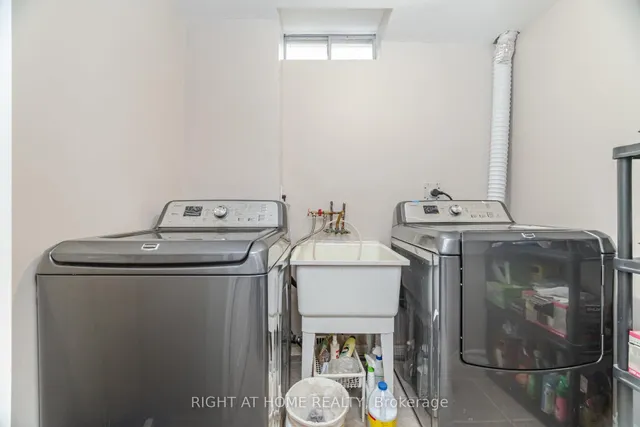 Additional property image - 5253 Palomar Cres
