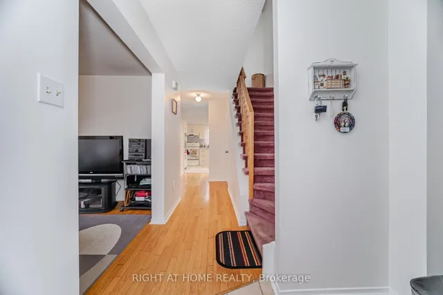 Additional property image - 5253 Palomar Cres