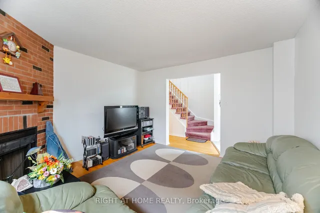 Additional property image - 5253 Palomar Cres