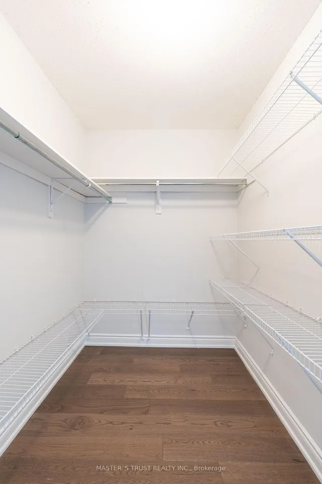 Additional property image - 1562 Leger Way