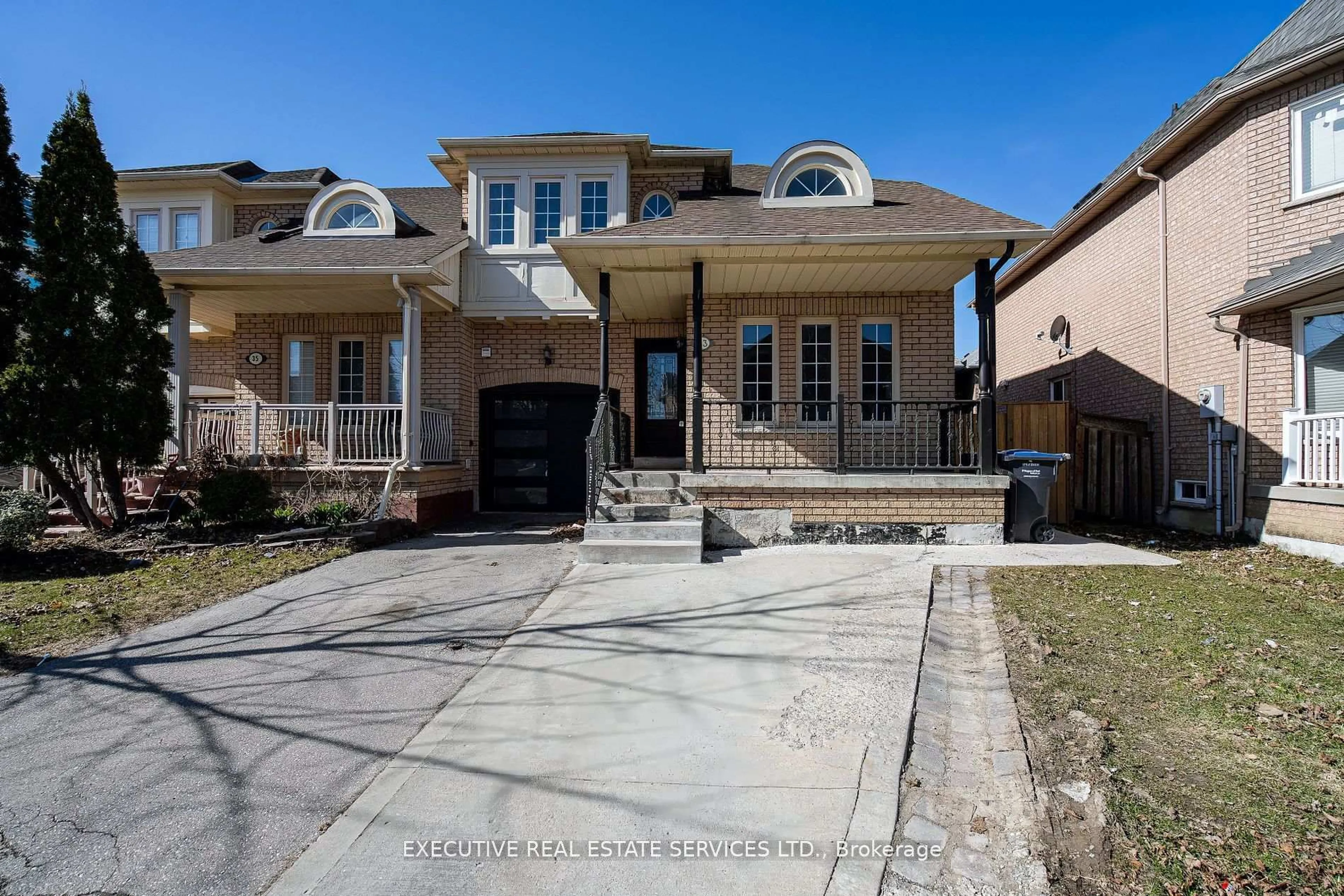 Home with brick exterior material, street for 33 Giraffe Ave, Brampton Ontario L6R 1Y8