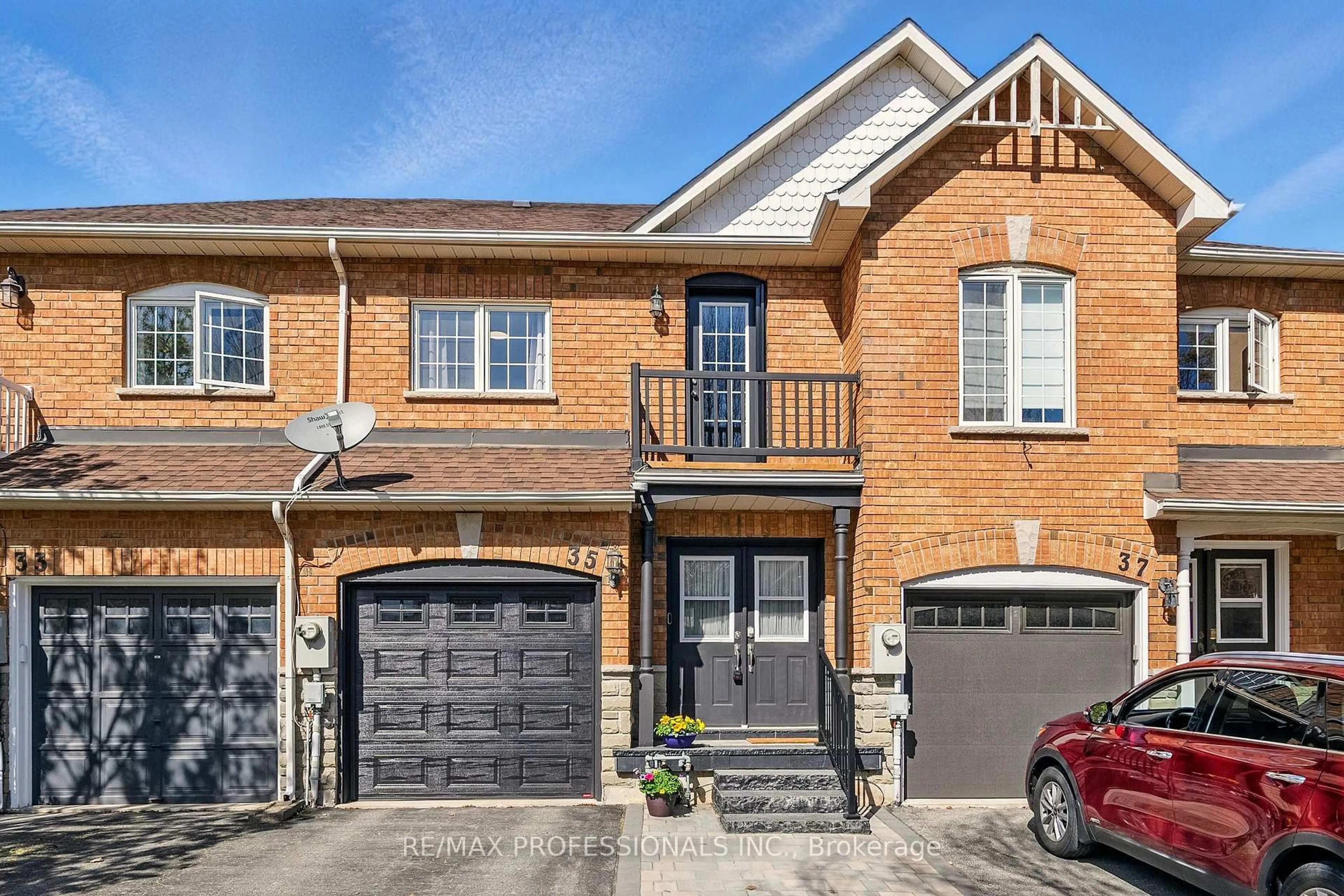 Home with brick exterior material, street for 35 Bradley Dr, Halton Hills Ontario L7G 6B5
