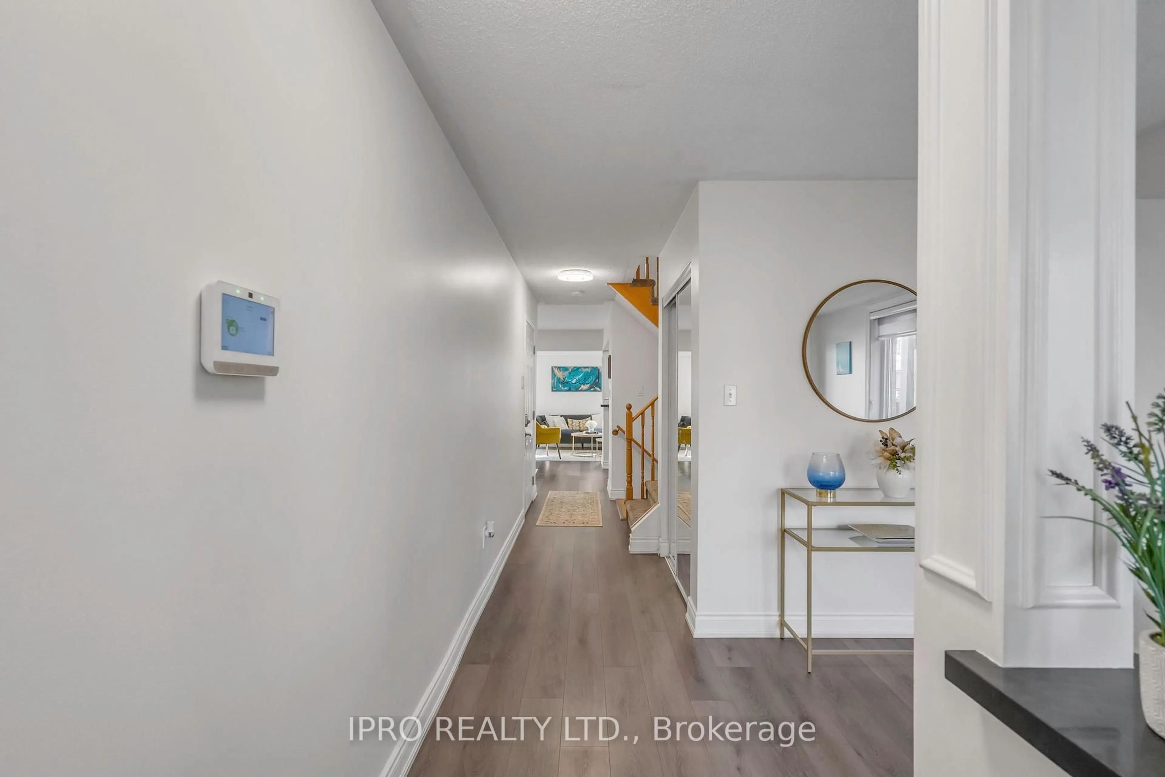 Indoor entryway for 147 Waters Blvd, Milton Ontario L9T 6K5