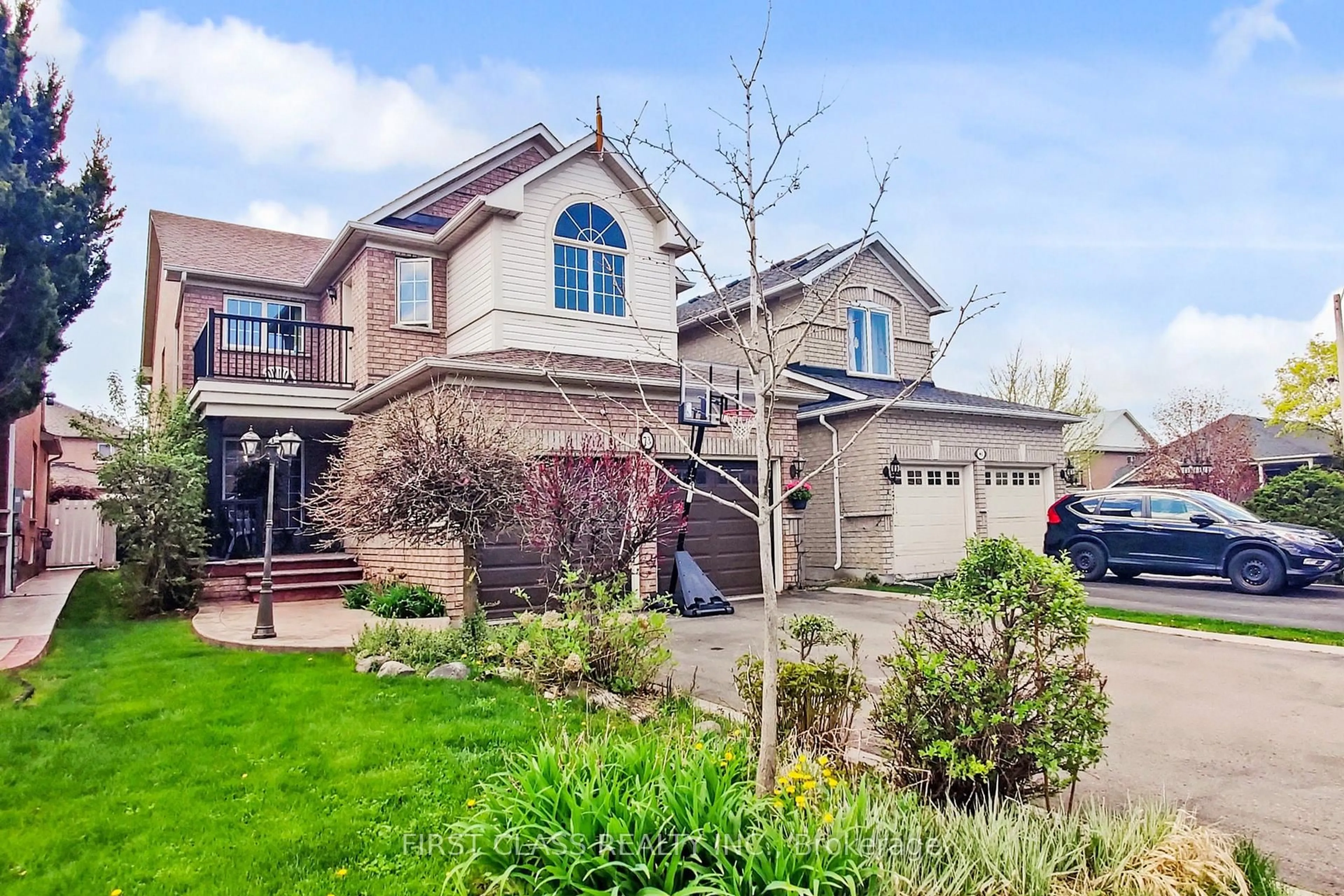 Home with brick exterior material, street for 73 Porchlight Rd, Brampton Ontario L6X 4S1
