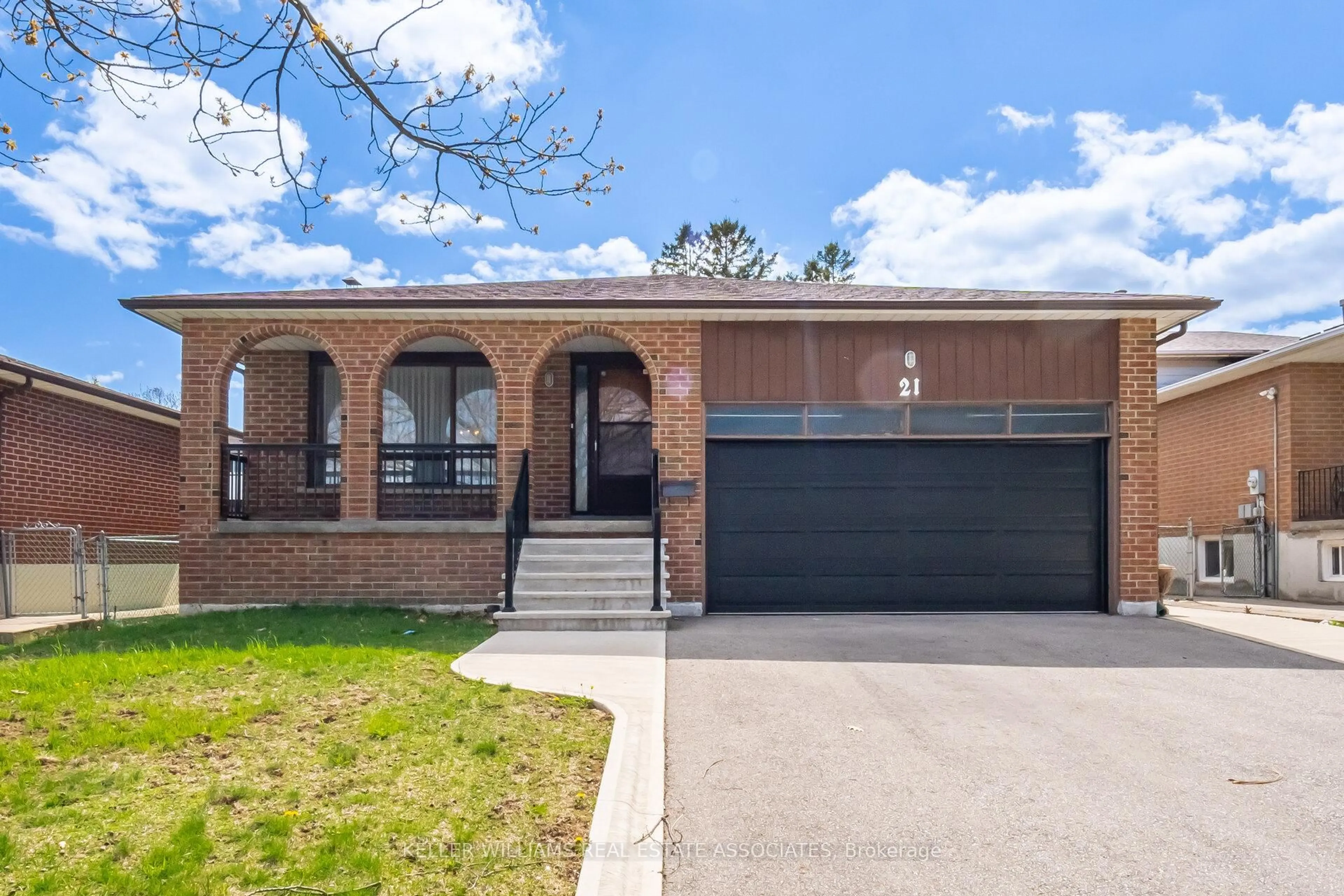 Home with brick exterior material, street for 21 Malcolm Cres, Brampton Ontario L6S 3C7