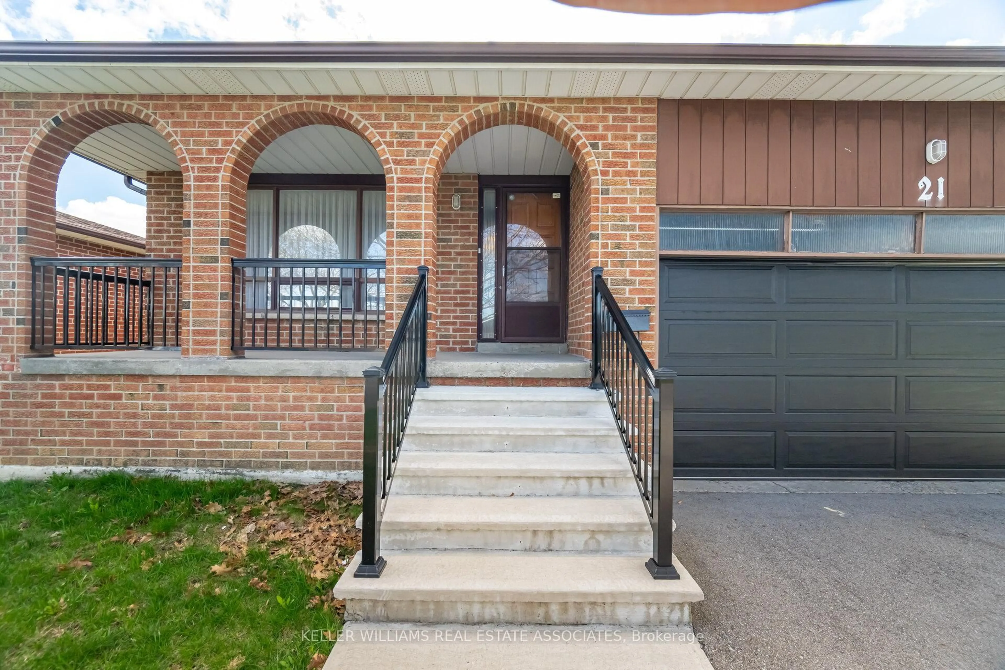 Home with brick exterior material, street for 21 Malcolm Cres, Brampton Ontario L6S 3C7