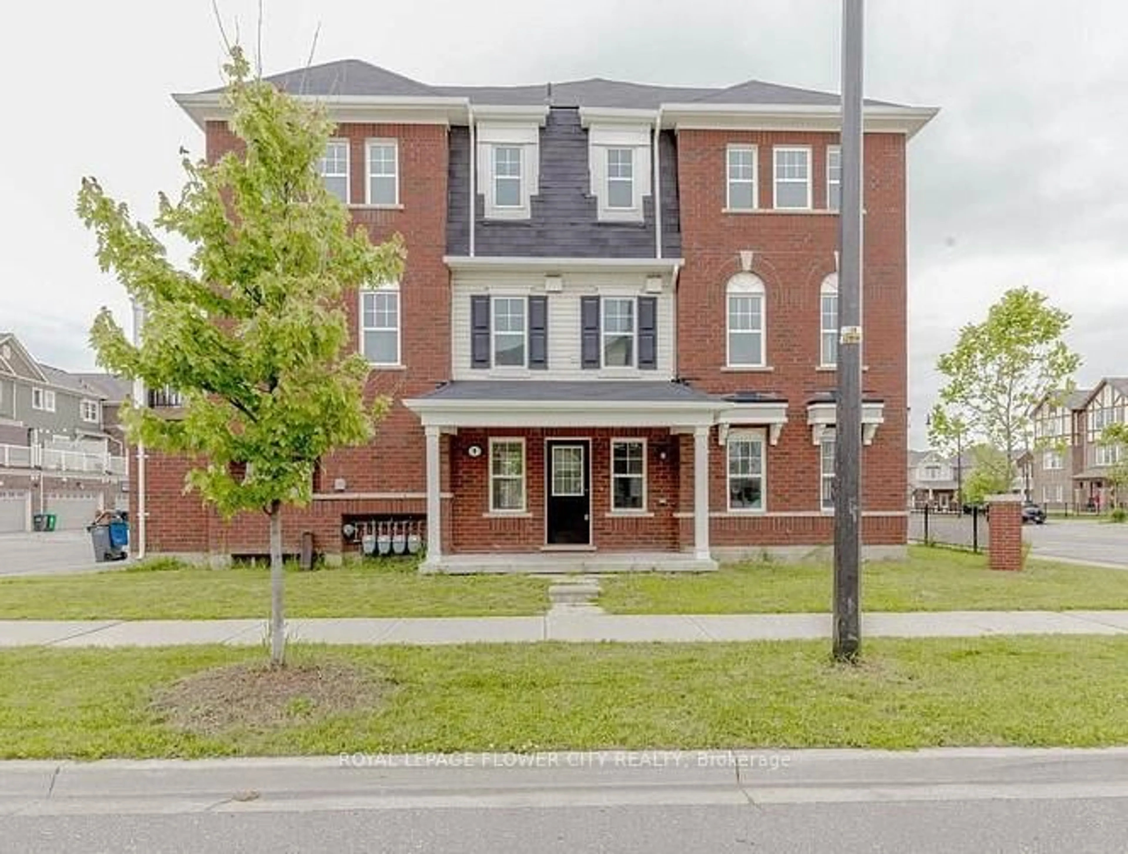 Home with brick exterior material, street for 1 Little Minnow Rd, Brampton Ontario L7A 4P4