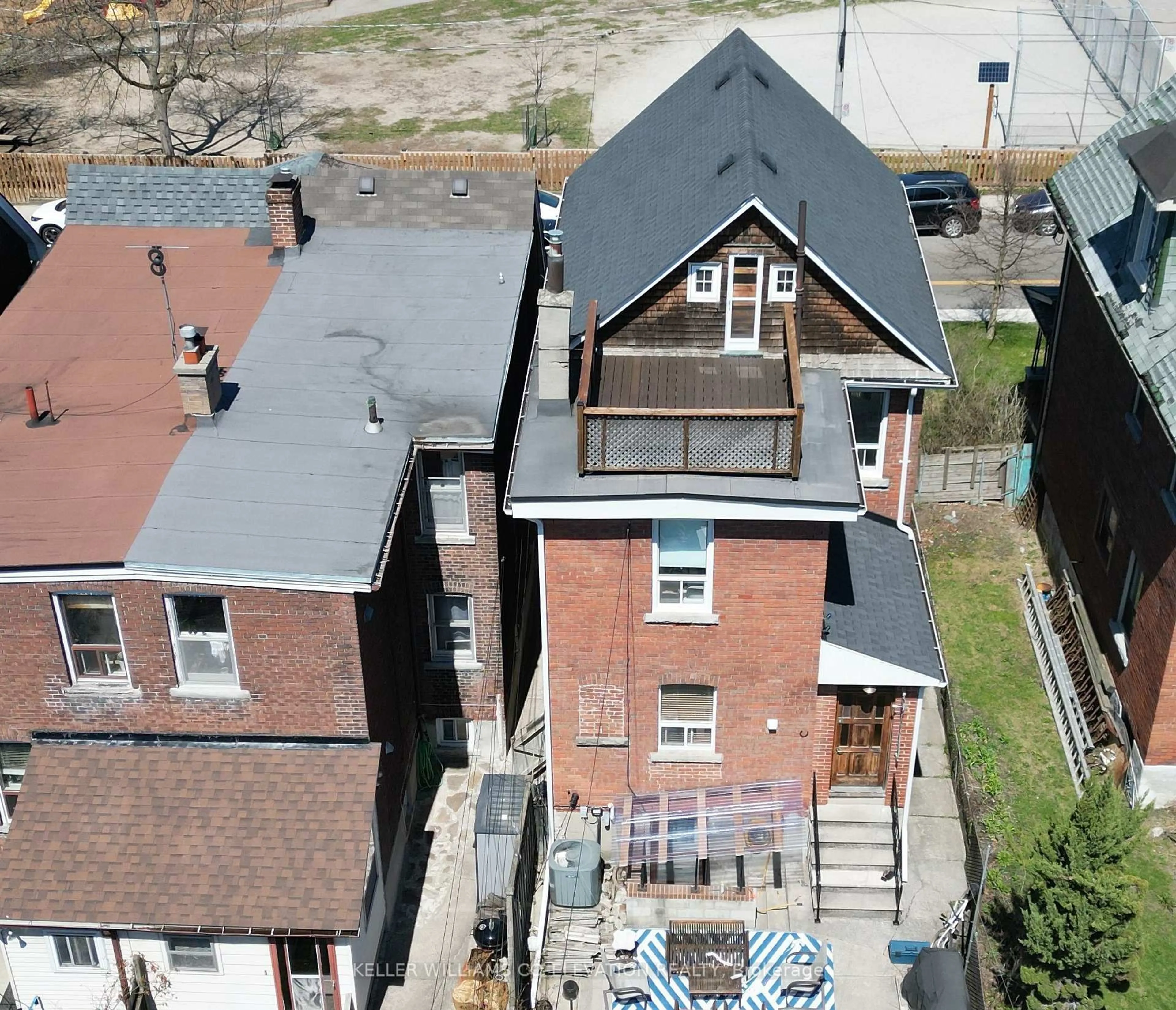 A pic from outside/outdoor area/front of a property/back of a property/a pic from drone, city buildings view from balcony for 165 Galley Ave, Toronto Ontario M6R 1H3