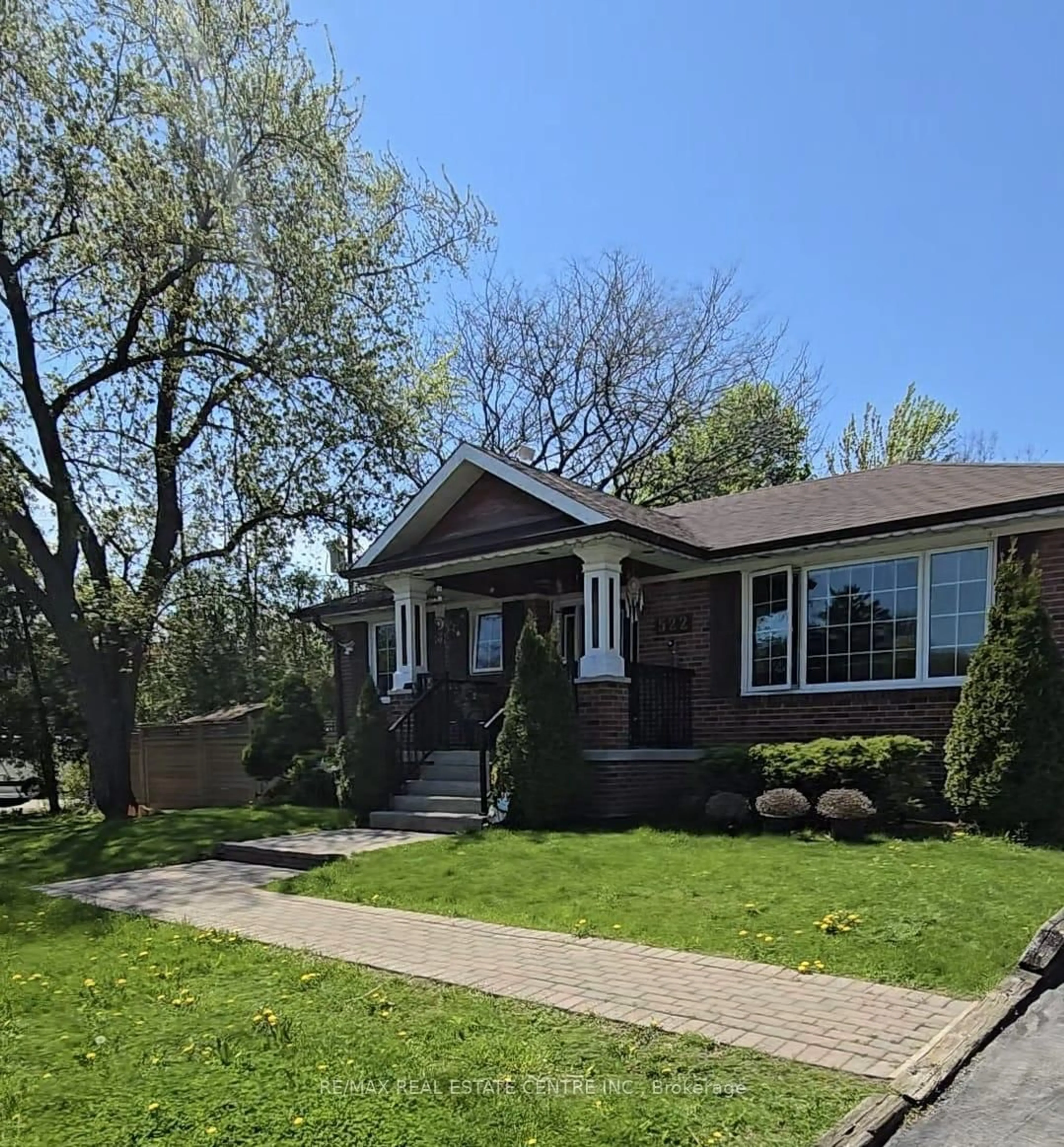 Unknown for 522 Weir Ave, Oakville Ontario L6L 4X4