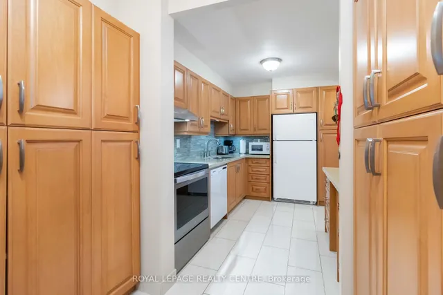 Additional property image - 1300 MISSISSAUGA VALLEY Blvd Unit 310