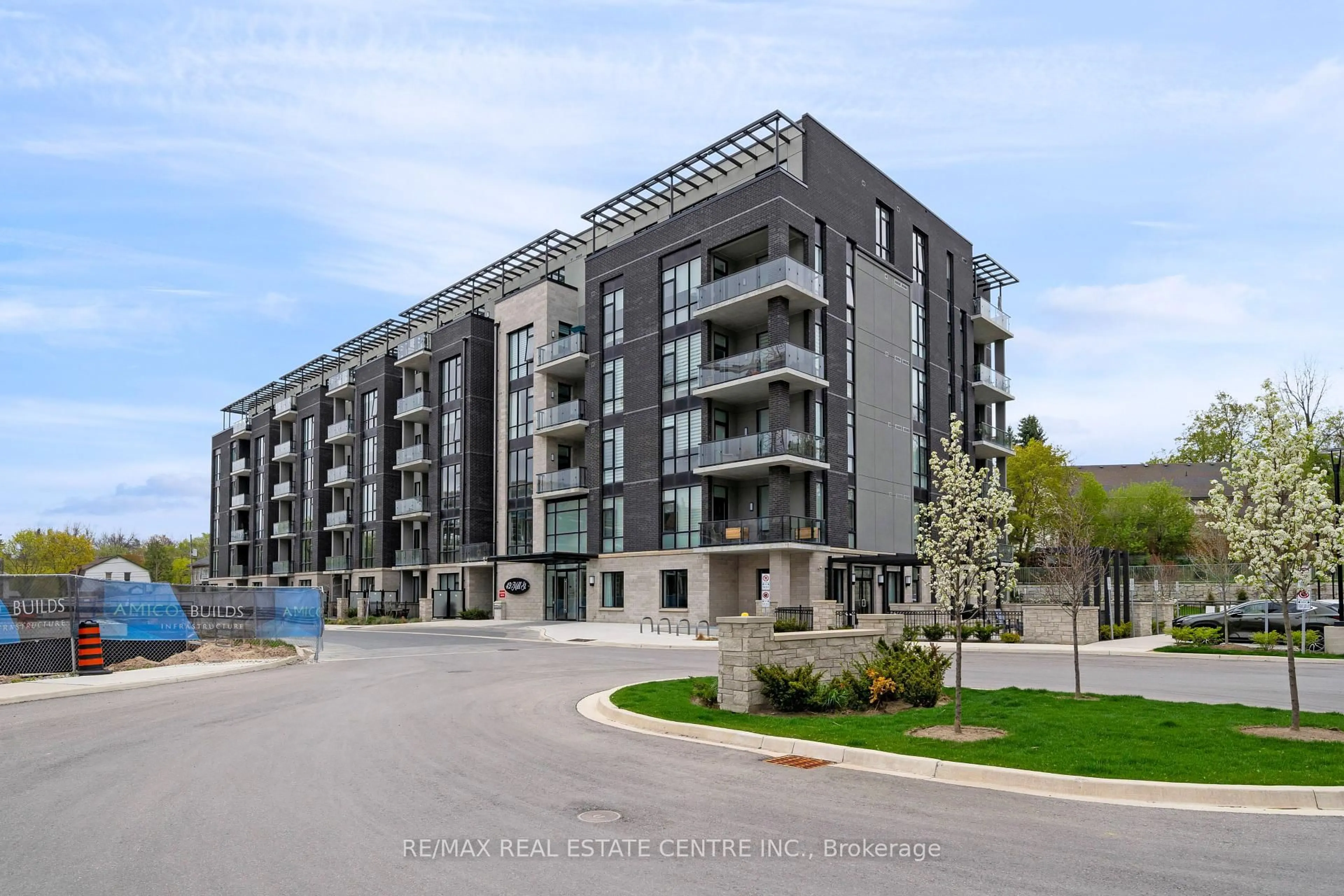 Unknown for 42 Mill St #513, Halton Hills Ontario L7G 0P9
