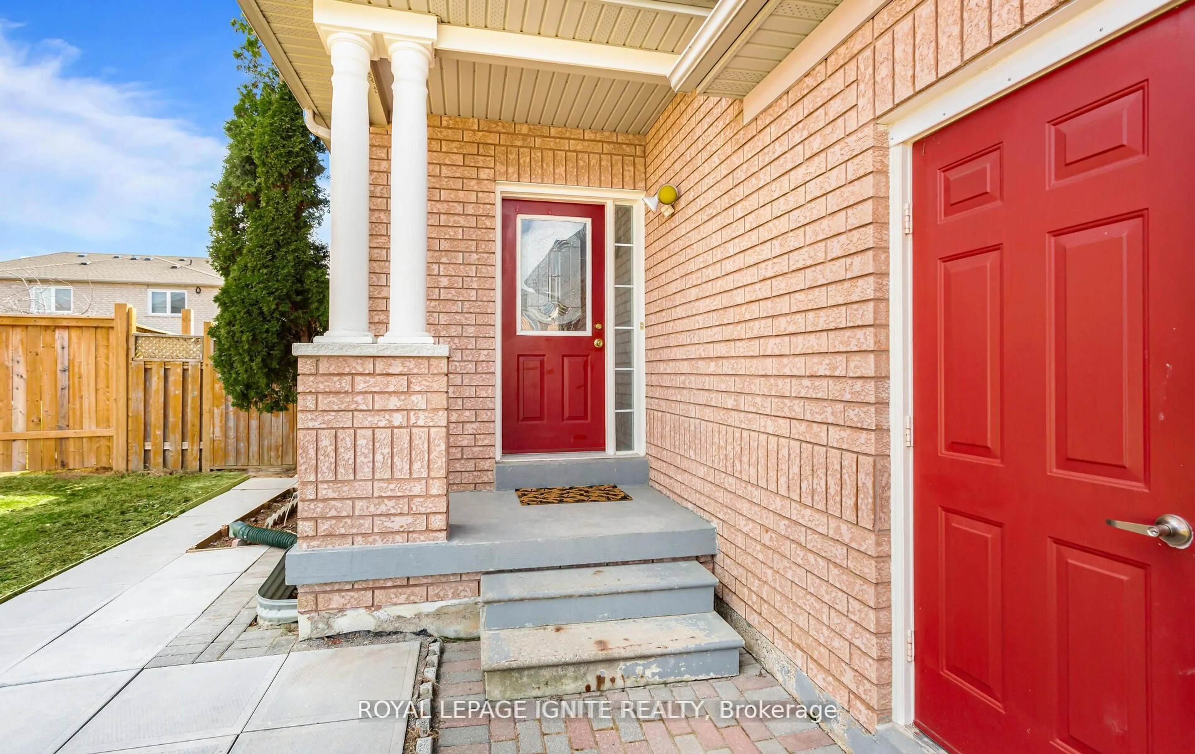 Home with brick exterior material, street for 294 Morningmist St, Brampton Ontario L6R 2B9