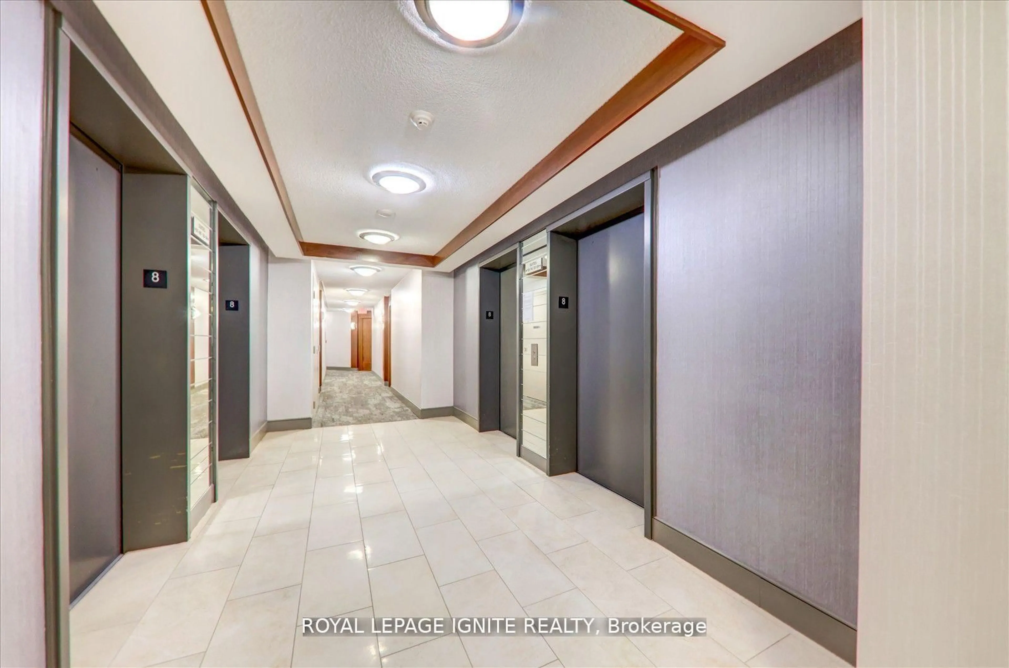 Indoor foyer for 310 Burnhamthorpe Rd #803, Mississauga Ontario L5B 4P9