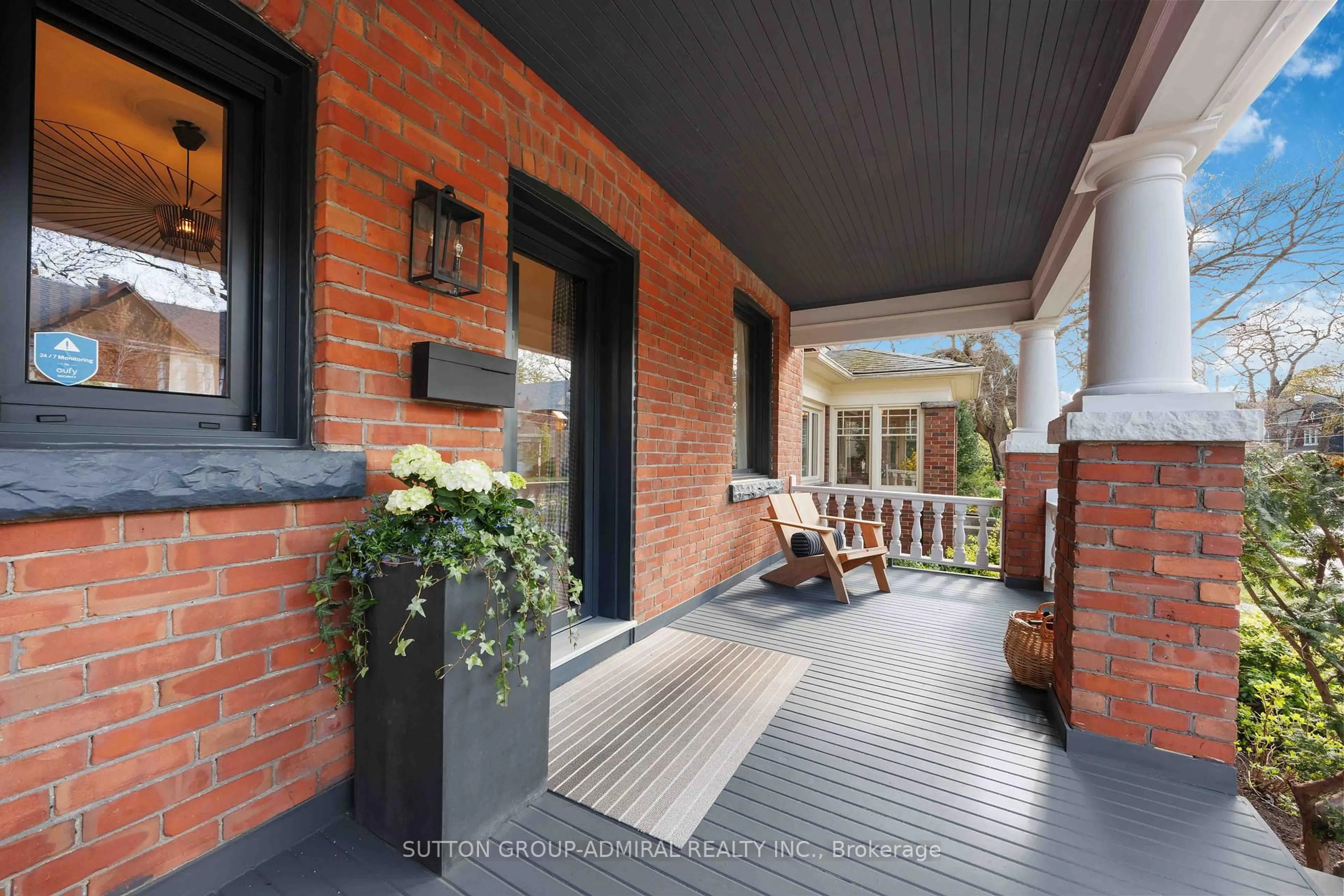 Unknown for 427 Annette St, Toronto Ontario M6P 1R8