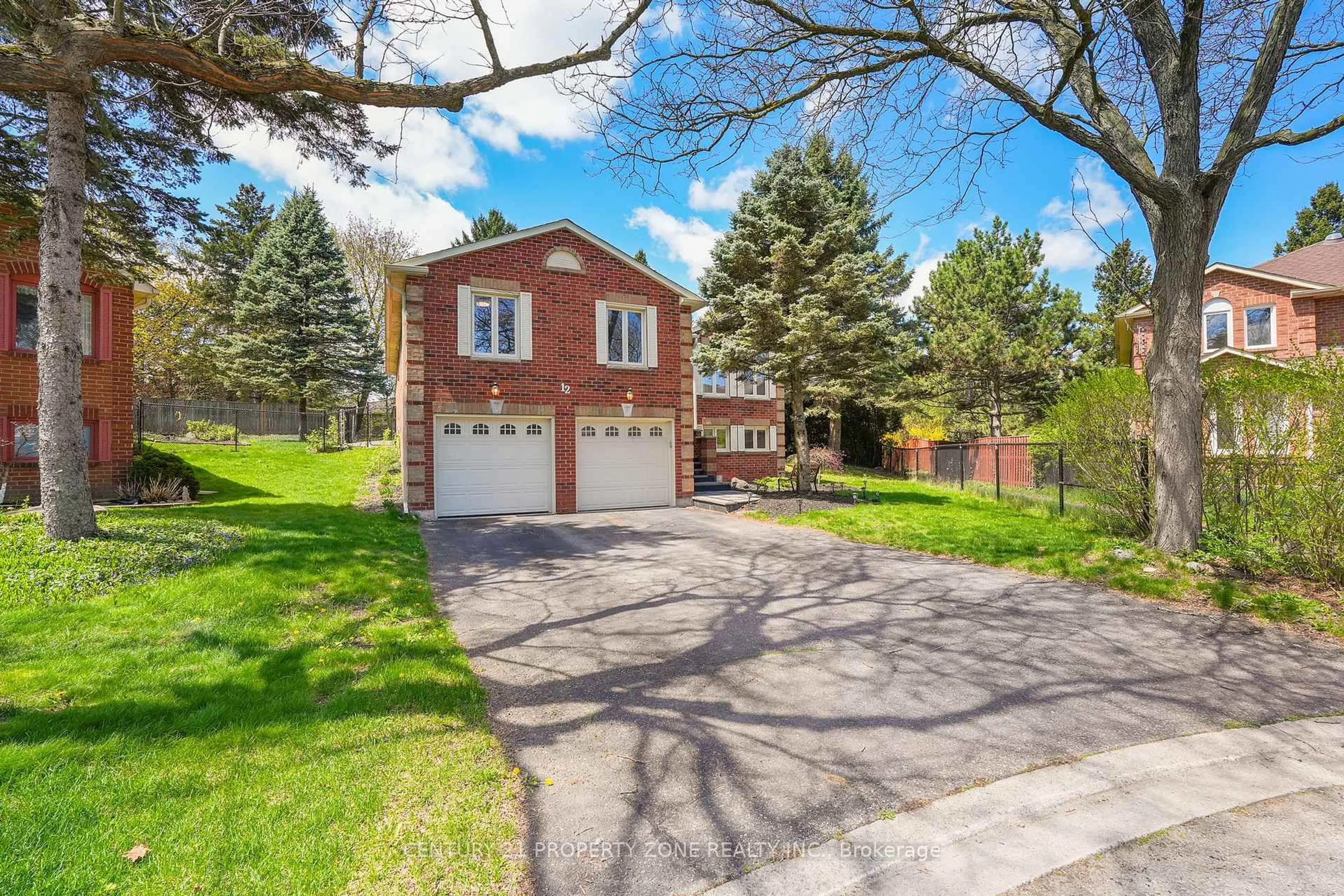 Home with brick exterior material, street for 12 Archer Crt, Brampton Ontario L6Z 3J3
