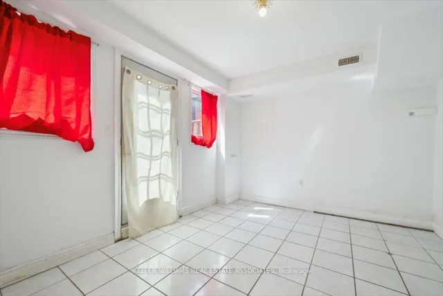 Additional property image - 24 Mount Dennis Dr Unit M24