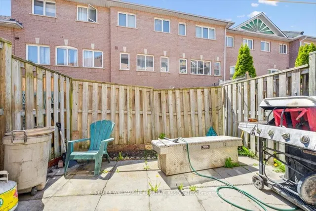 Additional property image - 24 Mount Dennis Dr Unit M24