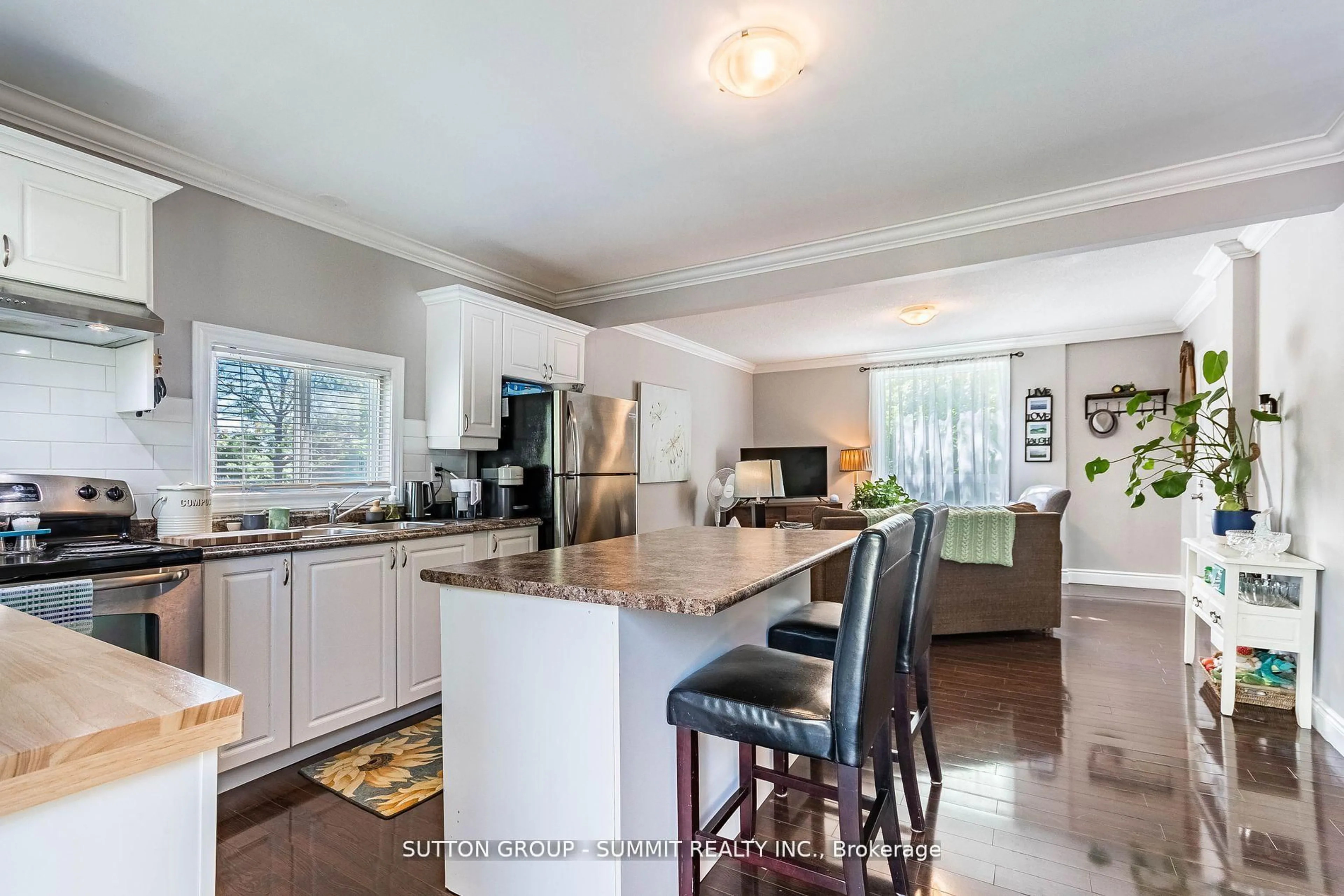 Open concept kitchen, unknown for 12 Ontario St, Mississauga Ontario L5M 1S8