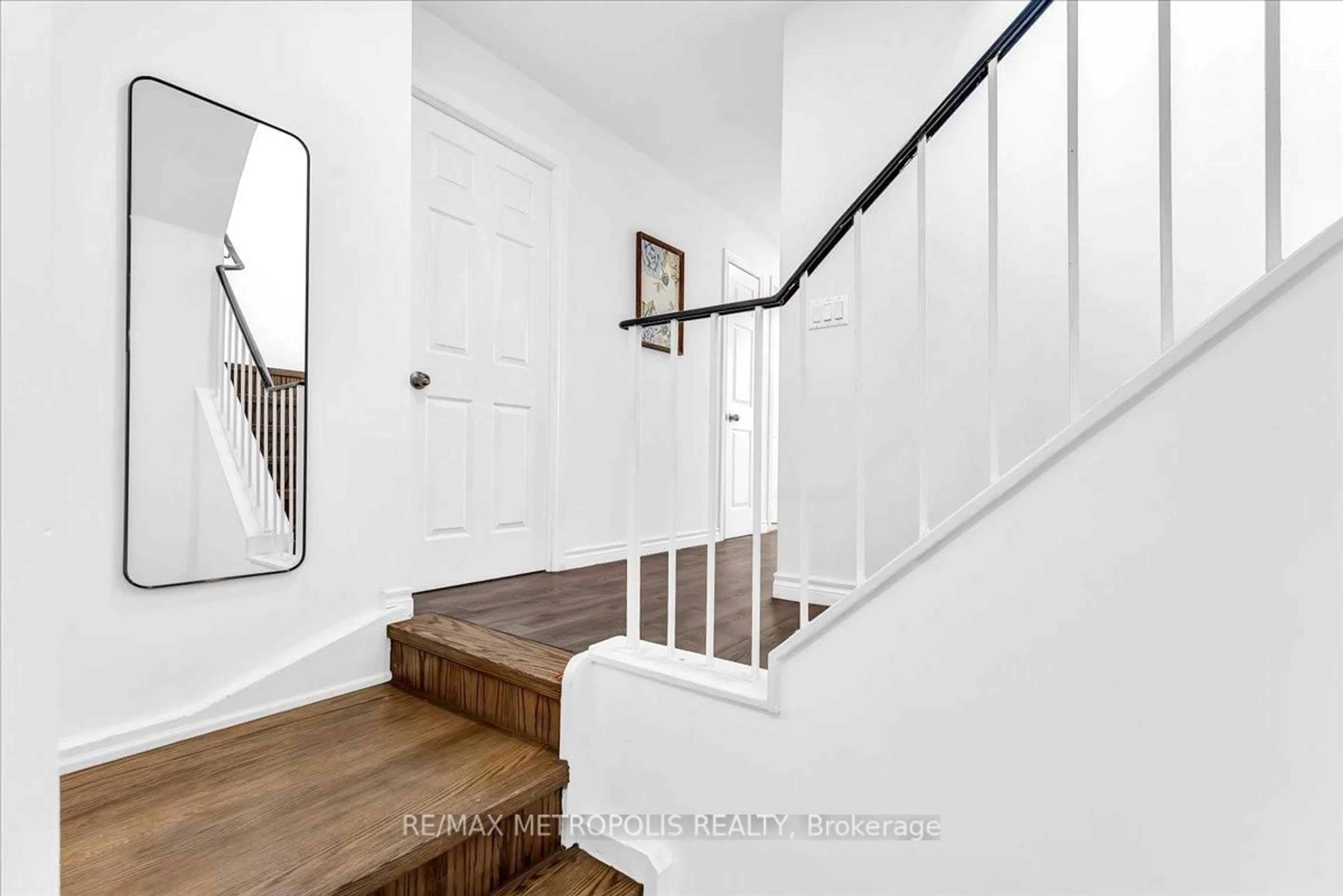 Unknown for 2170 Bromsgrove Rd #135, Mississauga Ontario L5J 4J2