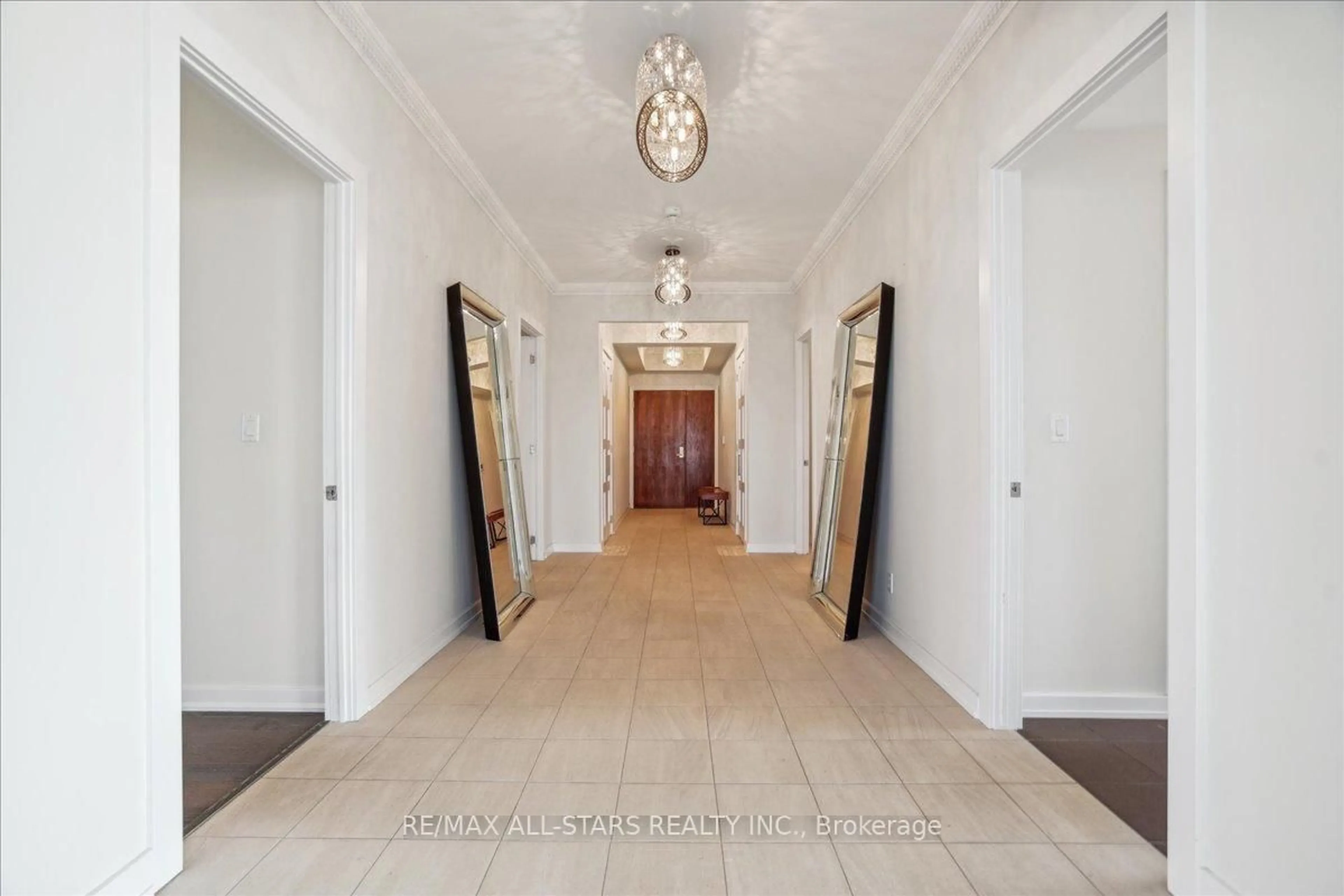 Indoor foyer for 1 Palace Pier Crt #Ph 4507, Toronto Ontario M8V 3W9