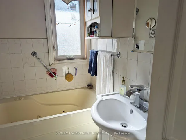 Additional property image - 35 Marcia Ave