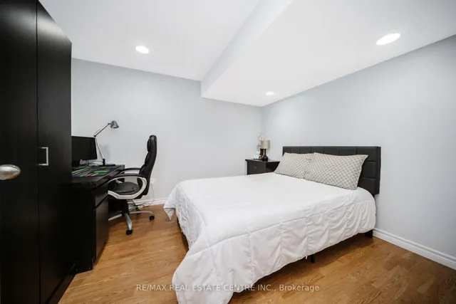 Additional image 8 of 36 Lockwood Rd
