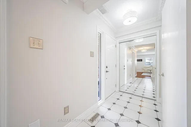 Additional image 44 of 36 Lockwood Rd