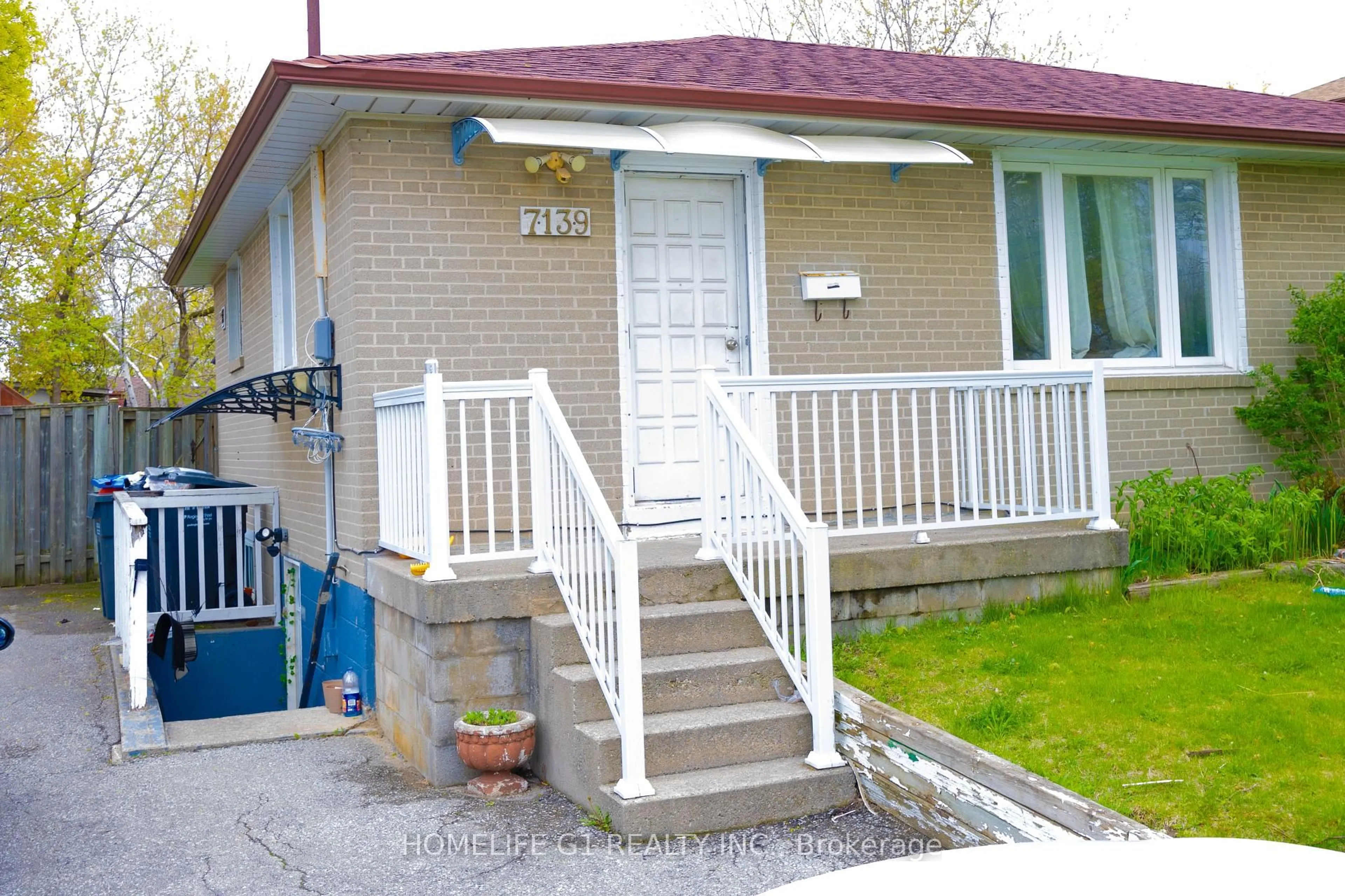 Unknown for 7139 Justine Dr, Mississauga Ontario L4T 1M6