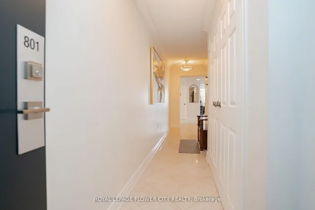 Additional property image - 3650 Kaneff Cres Unit 801