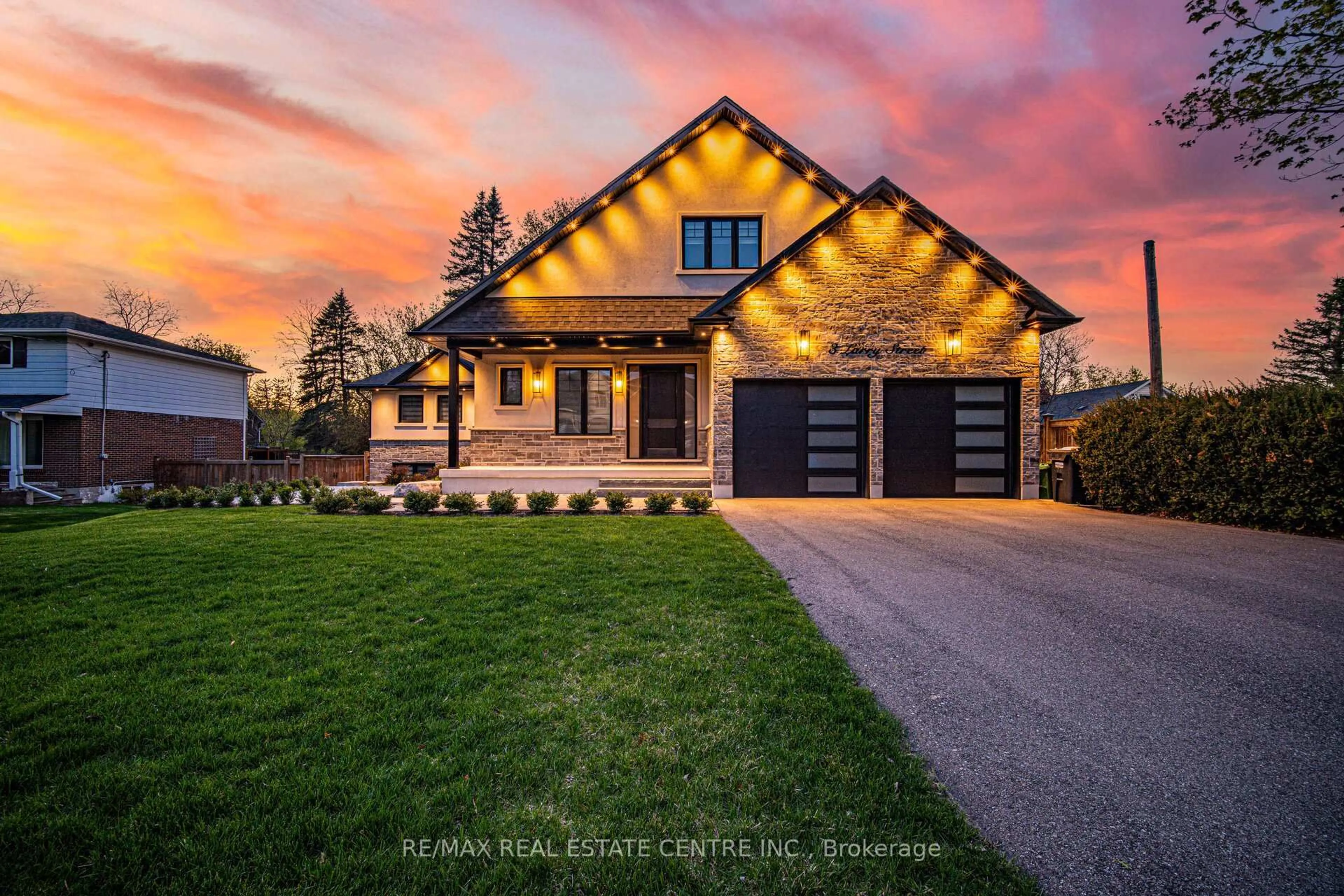 Home with brick exterior material, mountain view for 3 Larry St, Caledon Ontario L7C 1K6