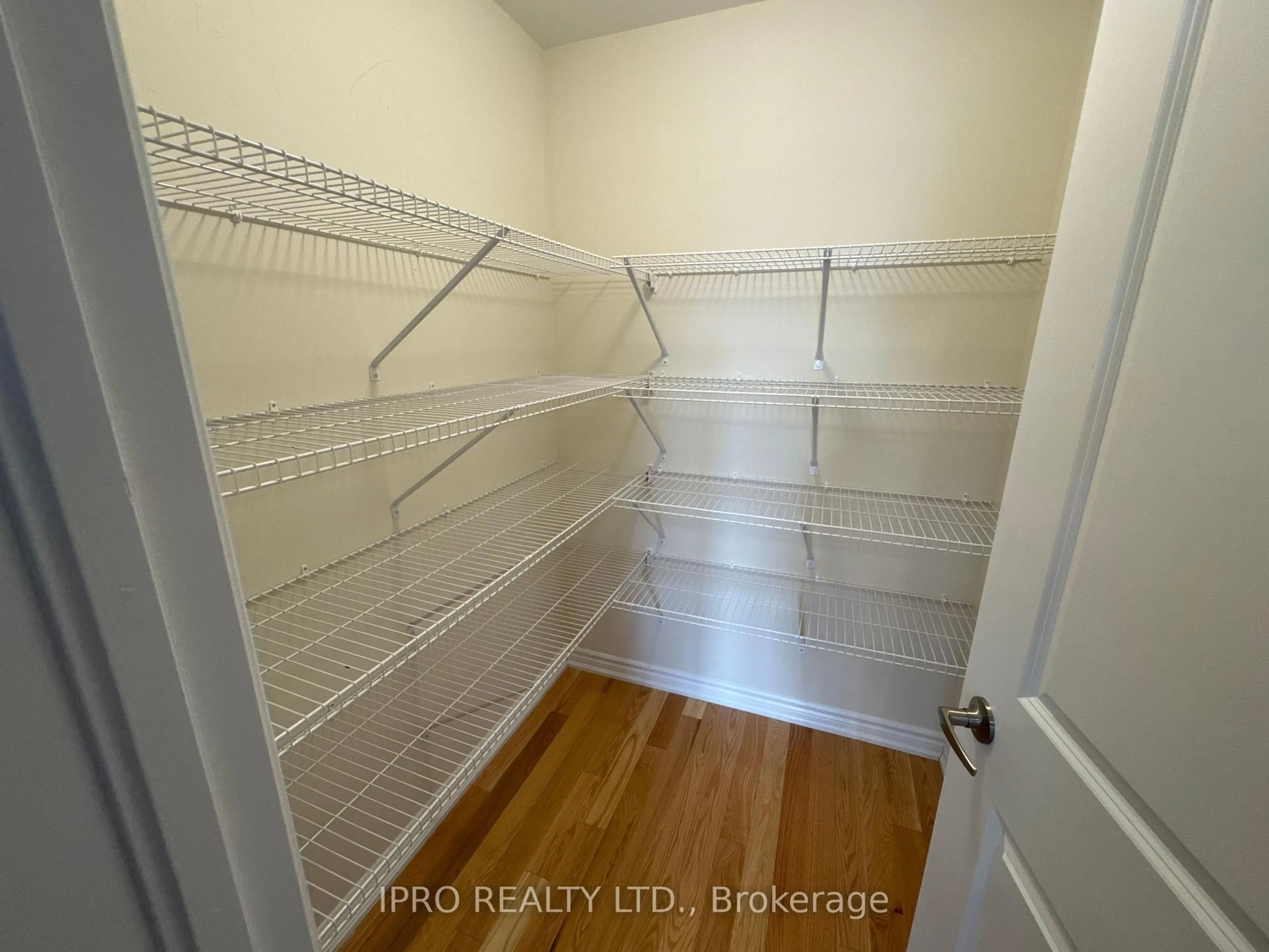 Storage room or clothes room or walk-in closet for 1453 National Common N/A, Burlington Ontario L7P 0V7