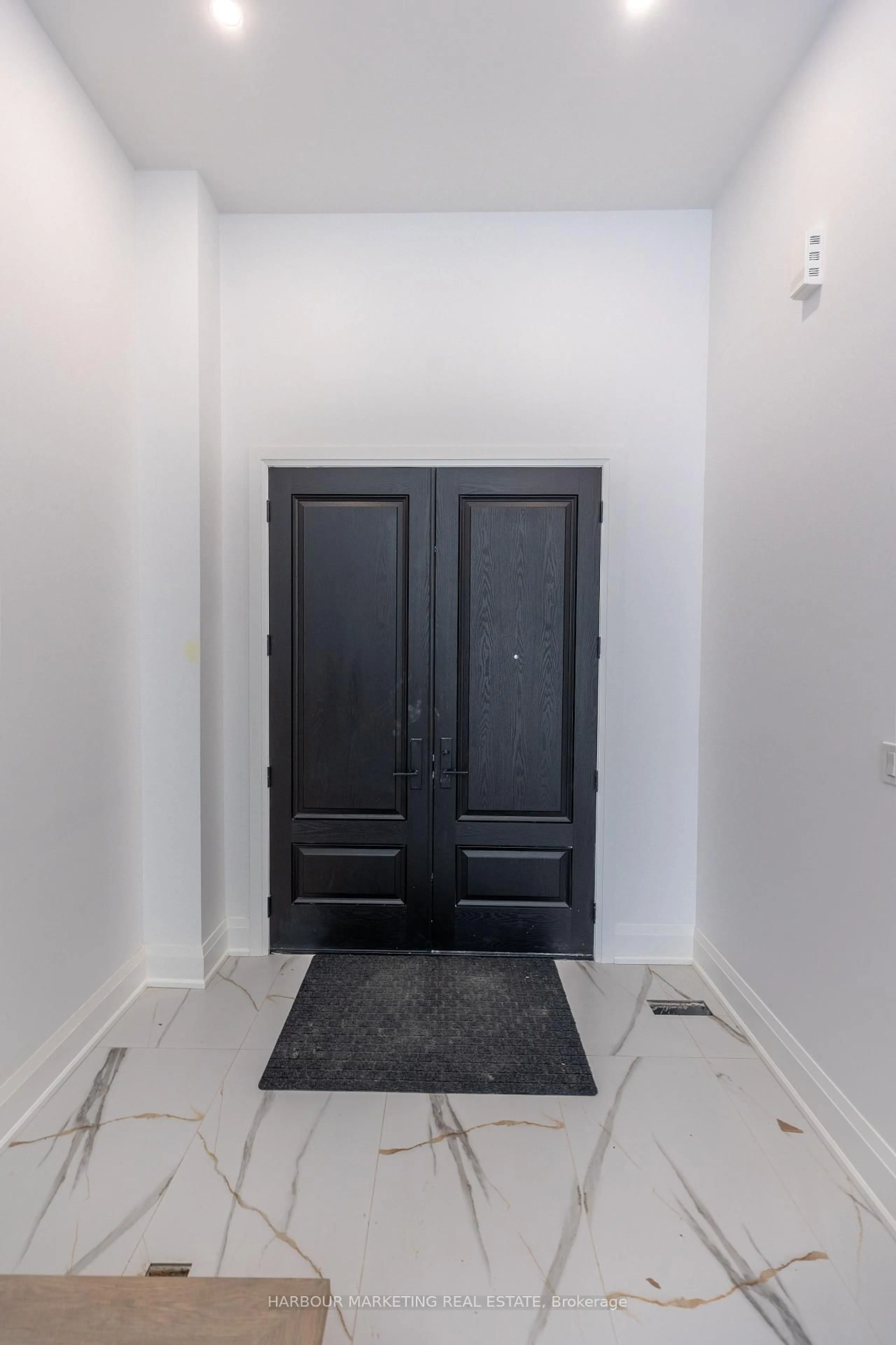 Unknown for 6632 Harmony Hill, Mississauga Ontario L5W 1S6
