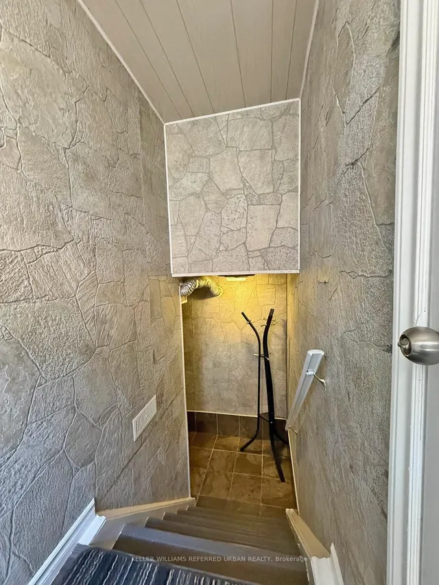 Additional property image - 6 Elmhurst Dr