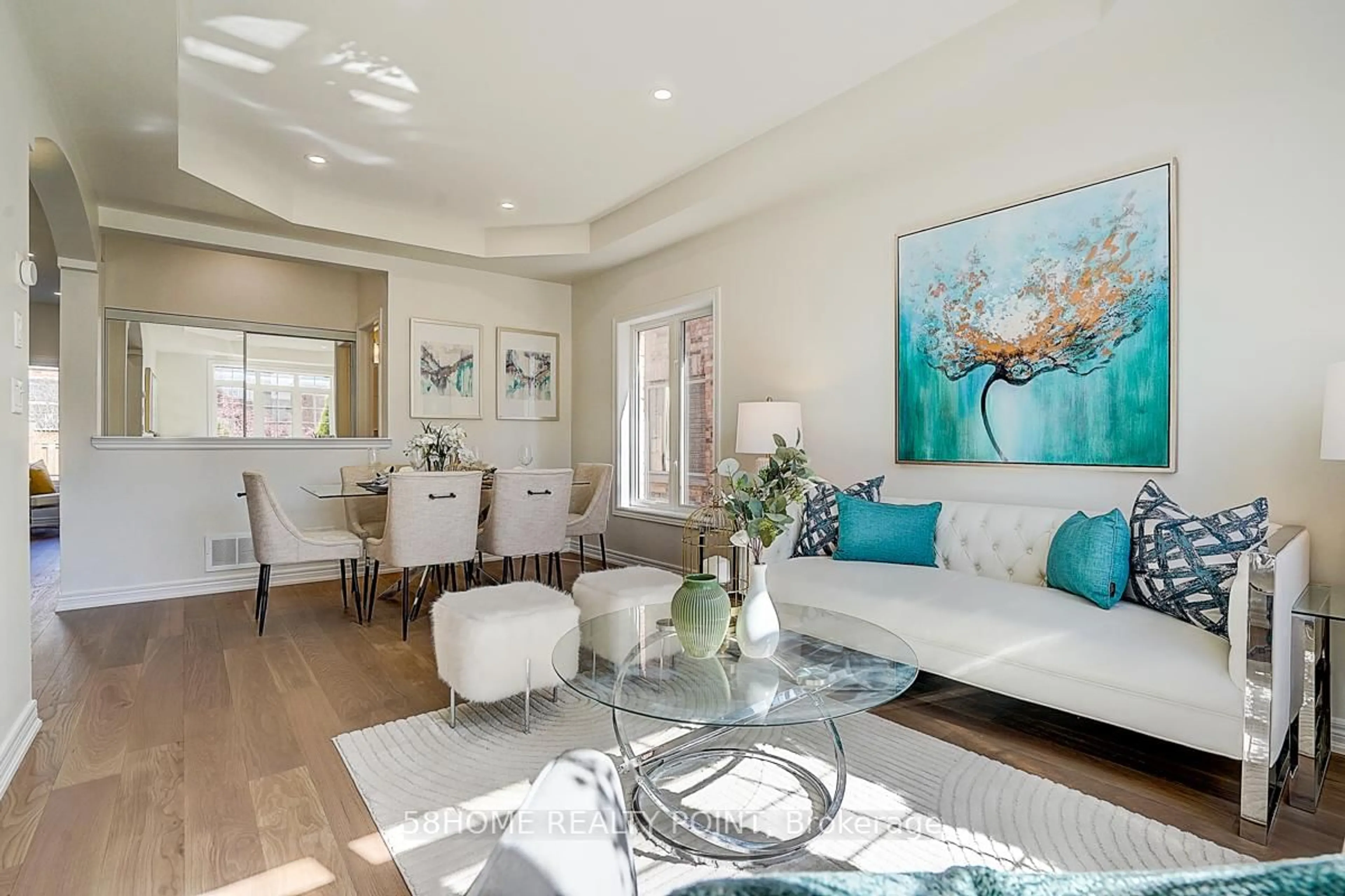 Living room with furniture, unknown for 3647 Fortune Pl, Mississauga Ontario L5M 7N6