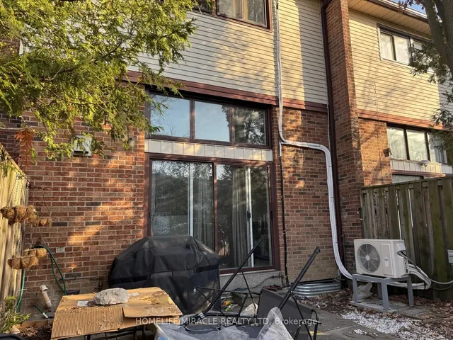 Additional property image - 20 Macallum Crt