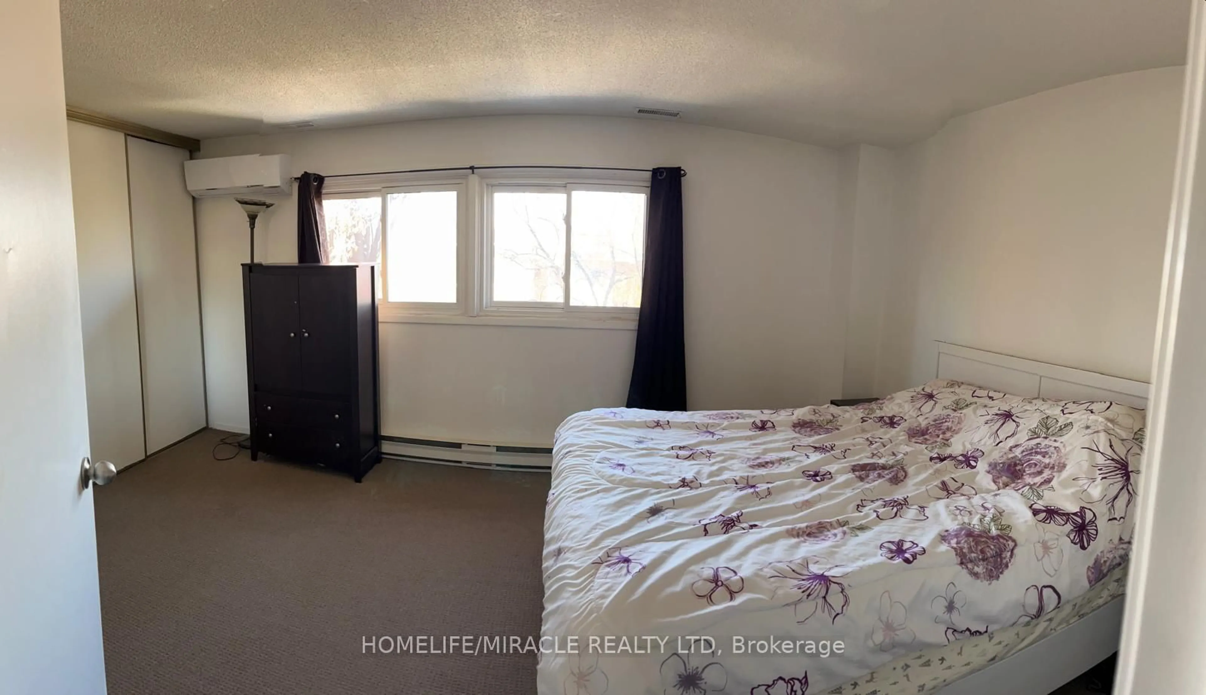 A pic of a room for 20 Macallum Crt, Brampton Ontario L6Z 3M4