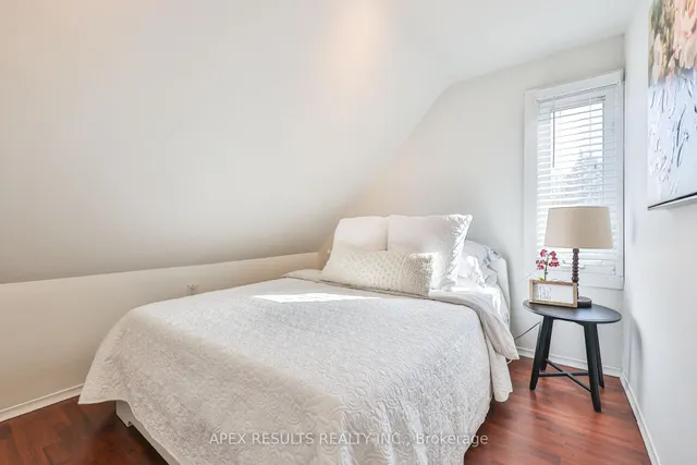 Additional property image - 2260 New St