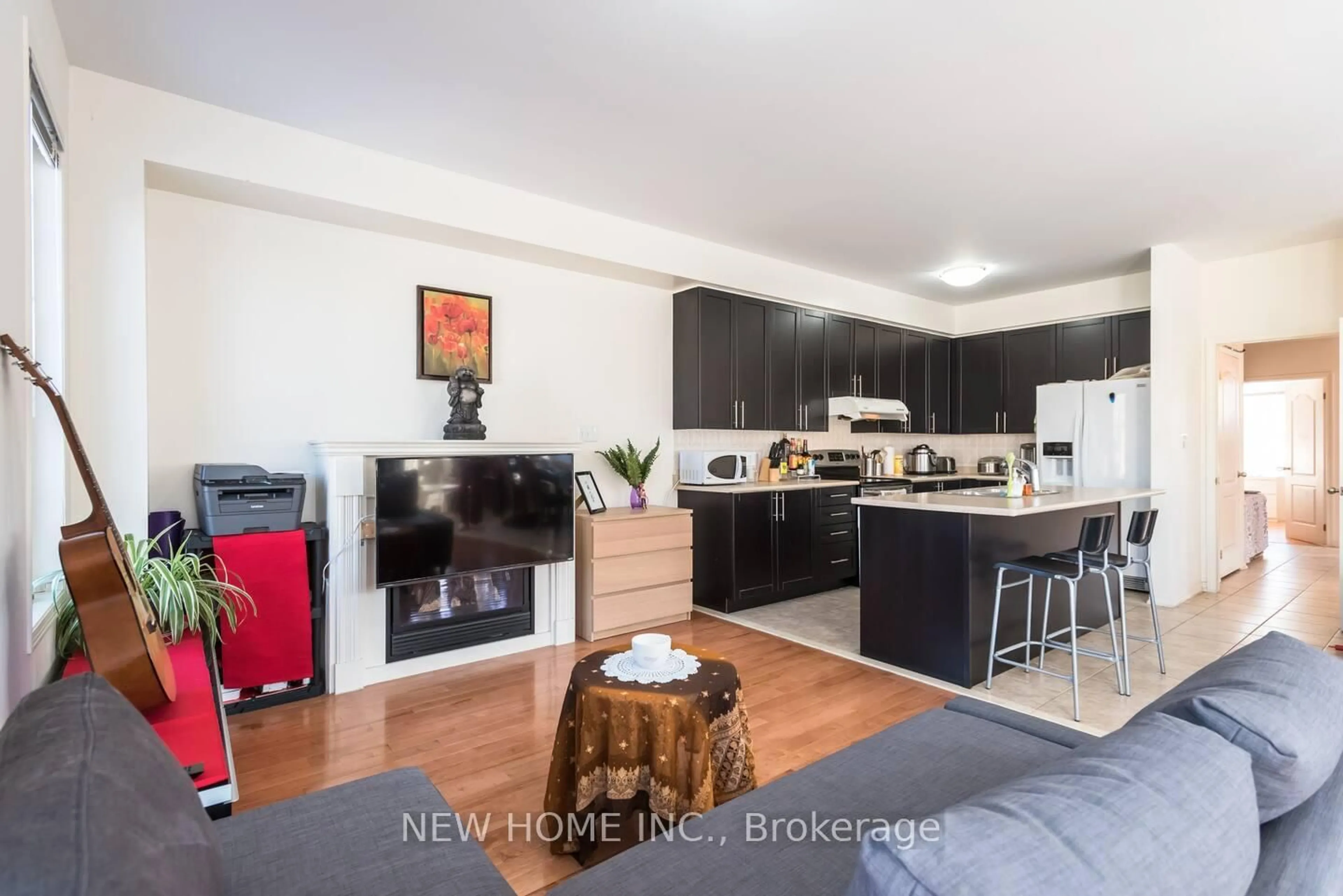 Open concept kitchen, unknown for 31 Leitch Ave, Toronto Ontario M3J 0E6