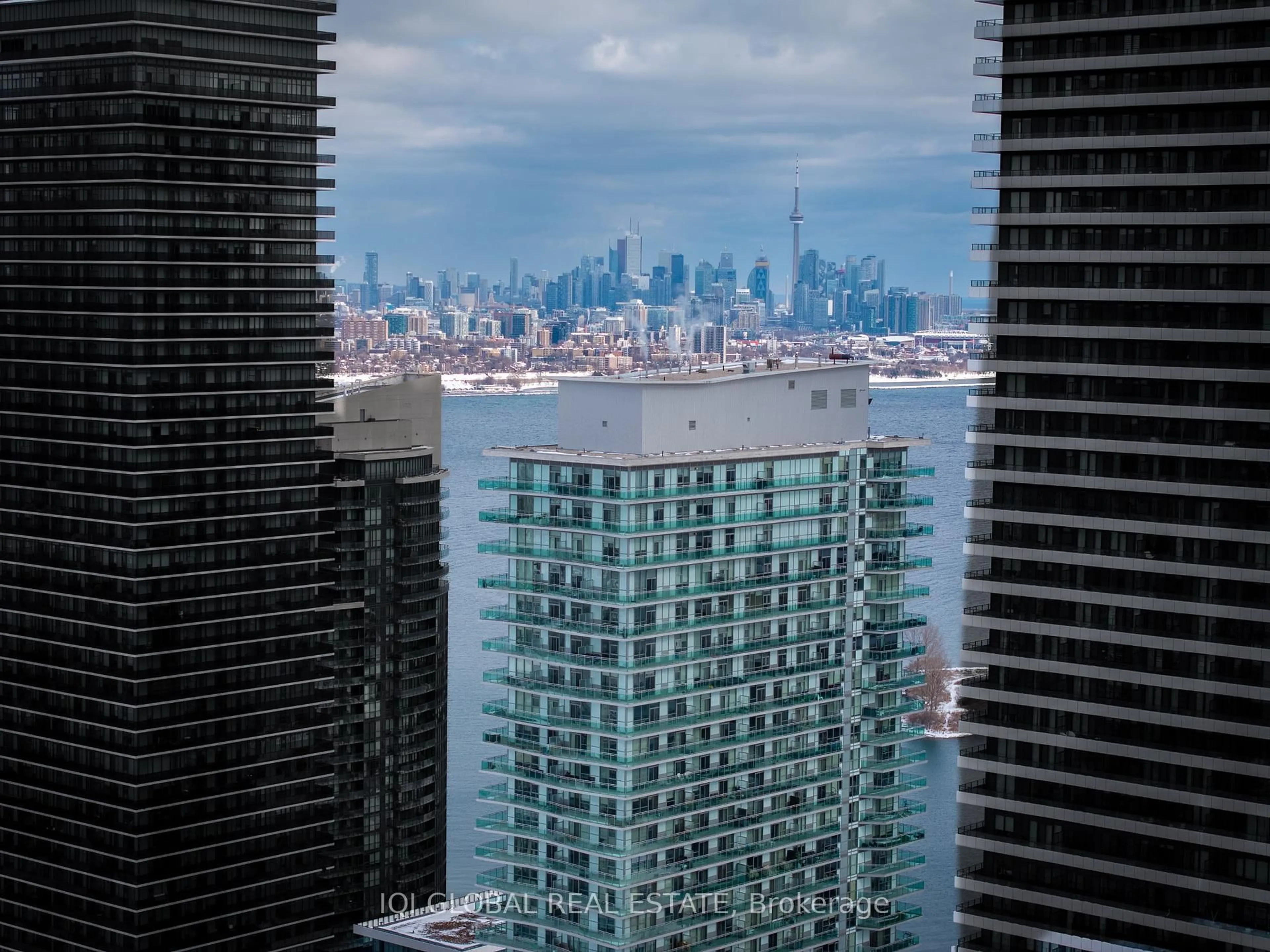 Blurry image for 33 Shore Breeze Dr #2509, Toronto Ontario M8V 0G1