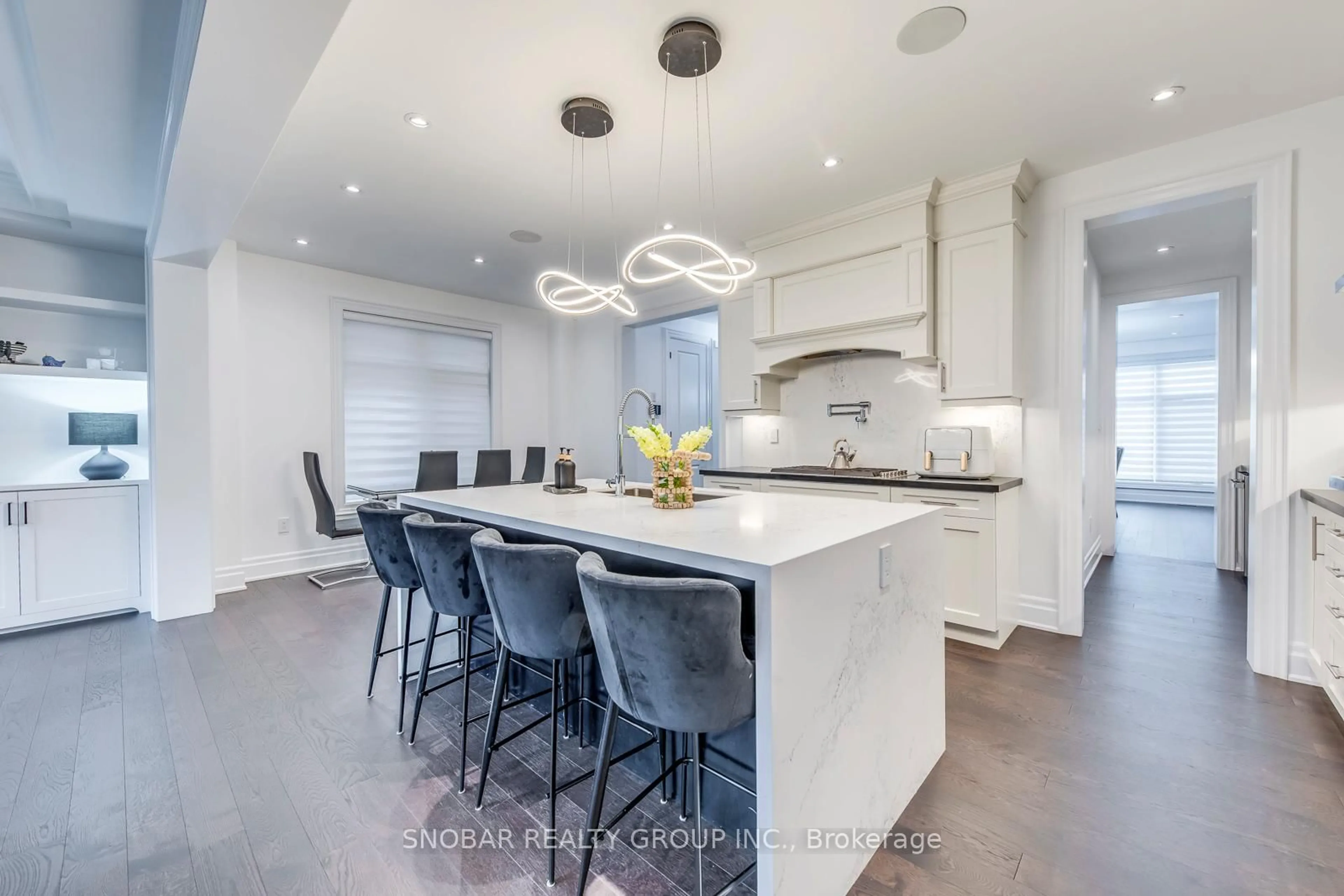 Open concept kitchen, ceramic/tile floor for 18 Chimney Swift Crt, Toronto Ontario M9B 0C6