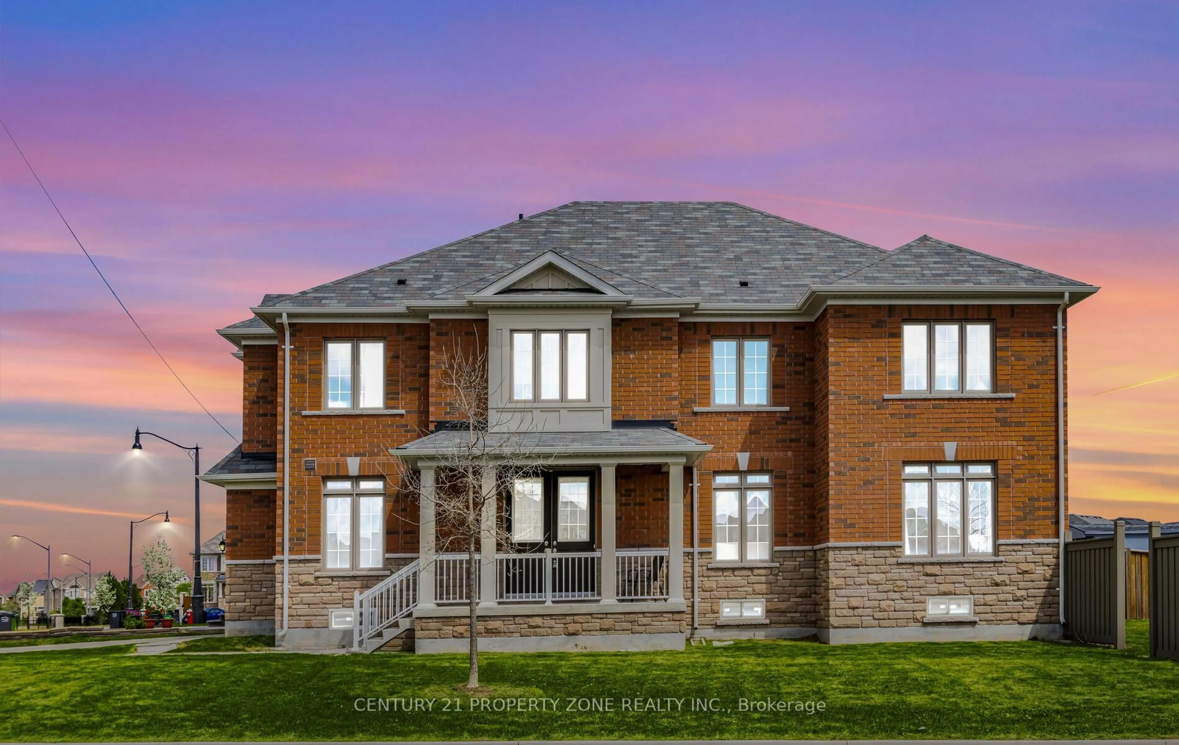 Home with brick exterior material, building for 33 Dunley Cres, Brampton Ontario L6X 5G8