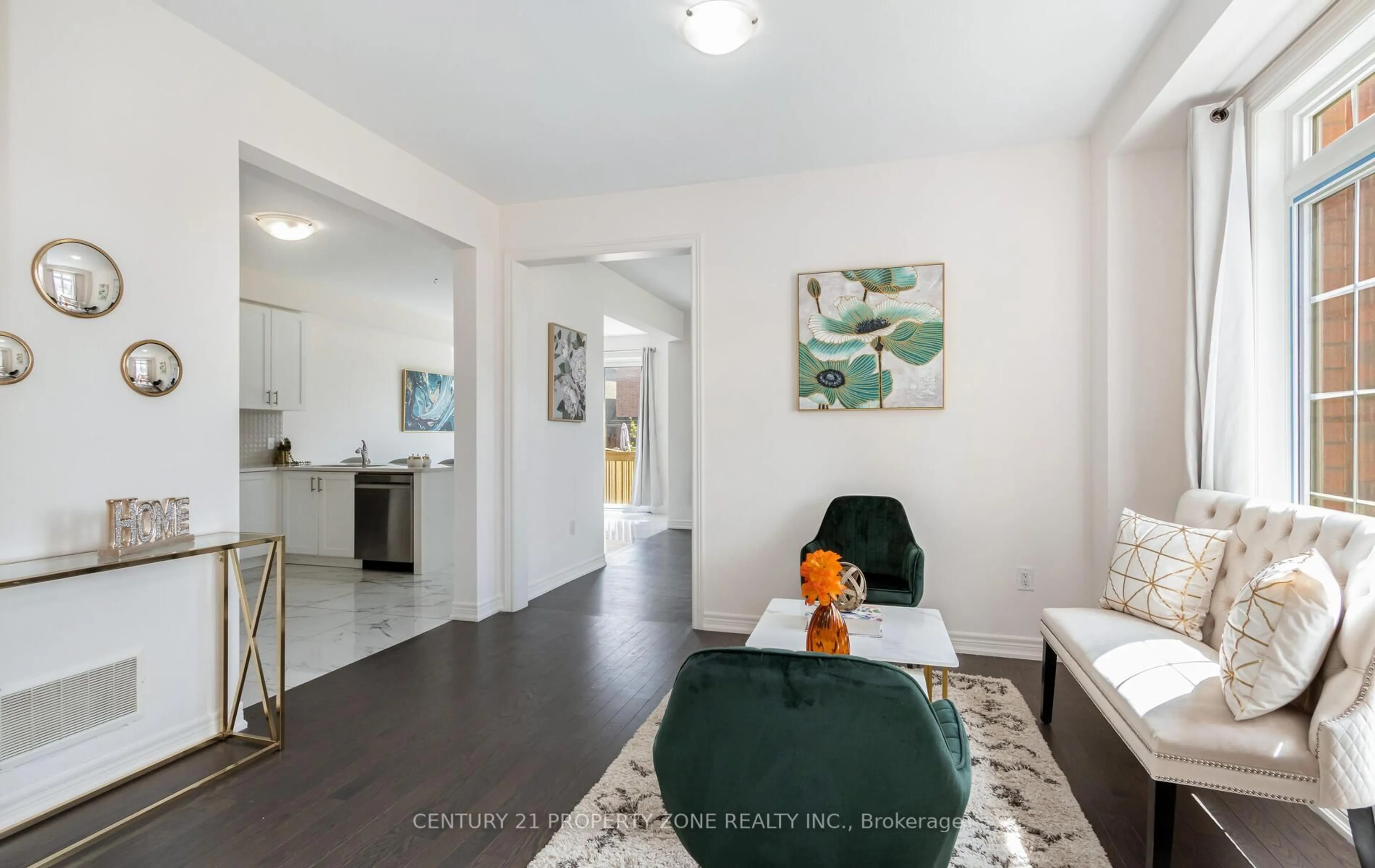Living room with furniture, unknown for 33 Dunley Cres, Brampton Ontario L6X 5G8