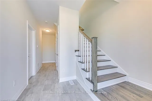Additional property image - 2273 Turnberry Rd Unit 8