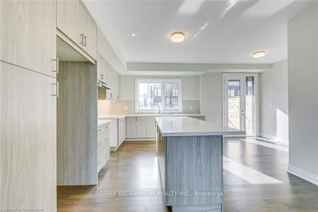 Additional property image - 2273 Turnberry Rd Unit 8