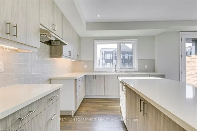 Additional property image - 2273 Turnberry Rd Unit 8